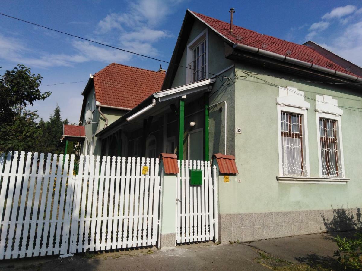 Orgona Vendeghaz Miskolc Apartment Екстериор снимка