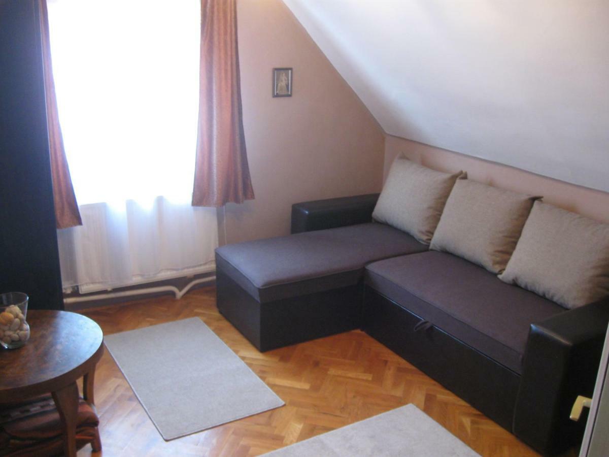 Orgona Vendeghaz Miskolc Apartment Екстериор снимка