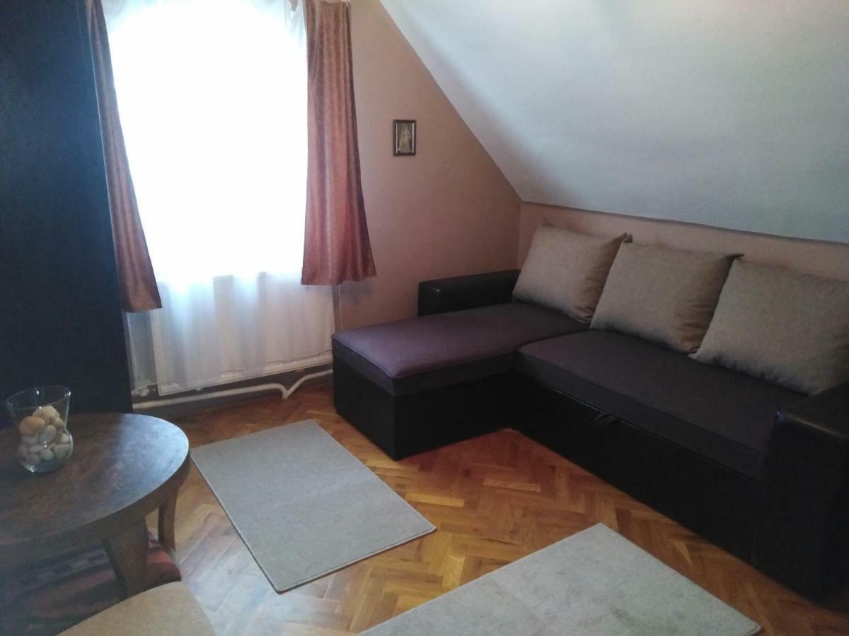 Orgona Vendeghaz Miskolc Apartment Екстериор снимка